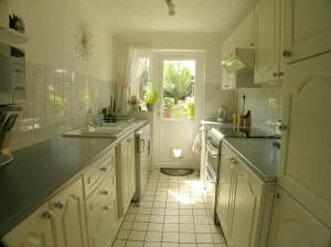 KITCHEN: